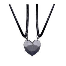 Load image into Gallery viewer, 2 Piece Single Bold Heart Shaped Magnetic Couples Necklaces