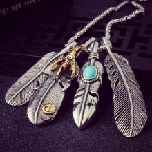 Load image into Gallery viewer, Aboriginal American Feather and Eagle Claw Necklace