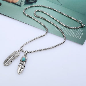 Aboriginal American Feather and Eagle Claw Necklace